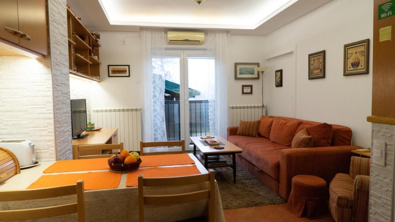 Apartment Akacija Gardens Beograd Ngoại thất bức ảnh