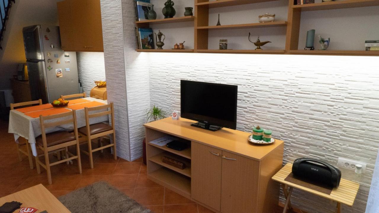Apartment Akacija Gardens Beograd Ngoại thất bức ảnh