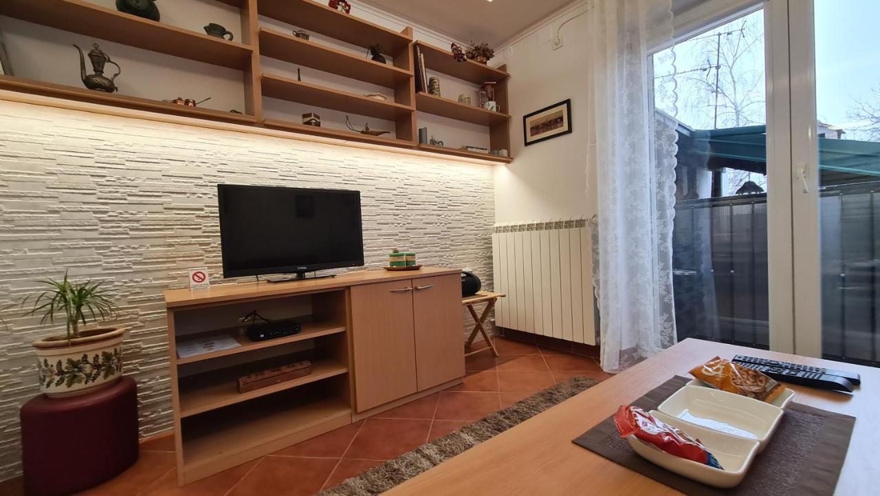Apartment Akacija Gardens Beograd Ngoại thất bức ảnh