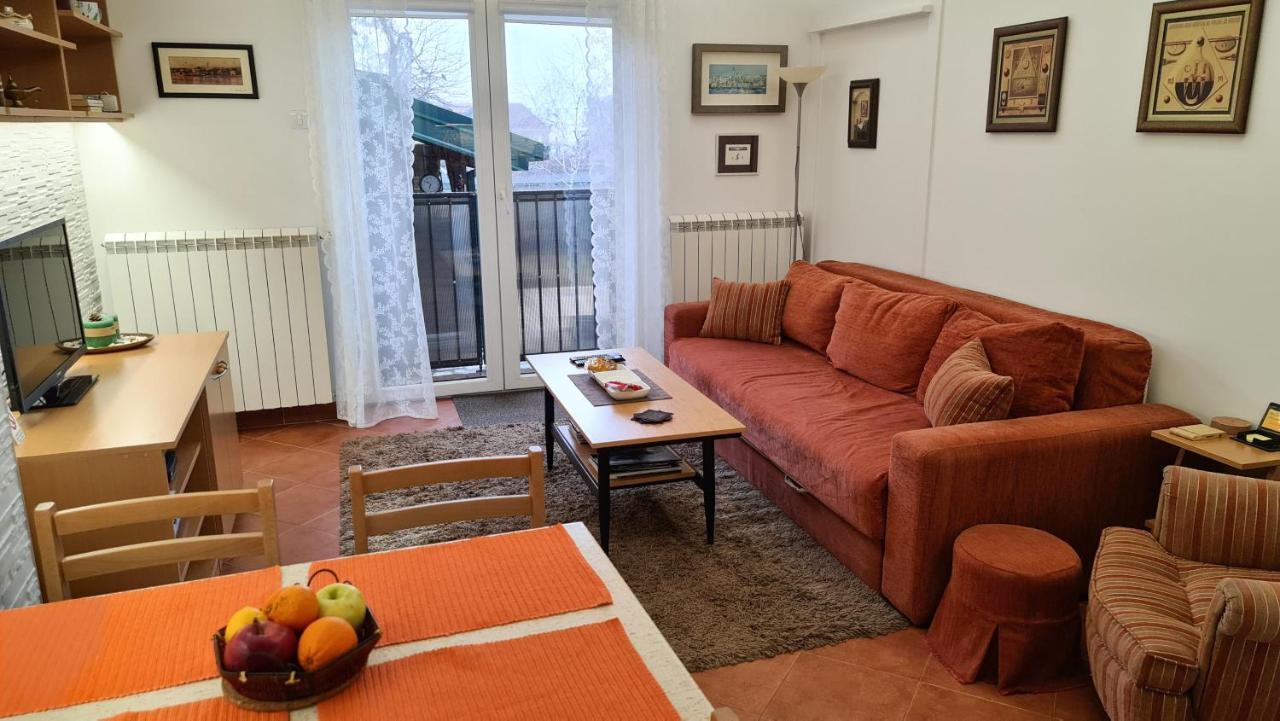 Apartment Akacija Gardens Beograd Ngoại thất bức ảnh